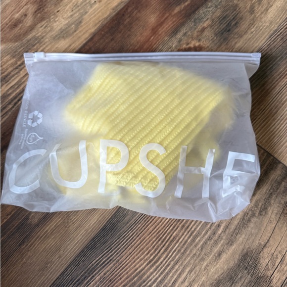 Cupshe Yellow Bikini Set - Picture 4 of 4